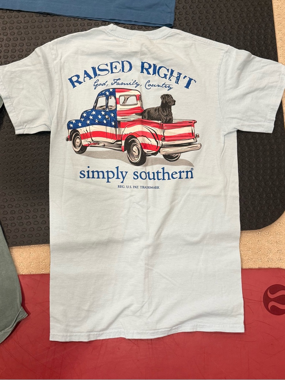 8 SOUTHERN Tees! Adult smalls - Picture 3 of 11